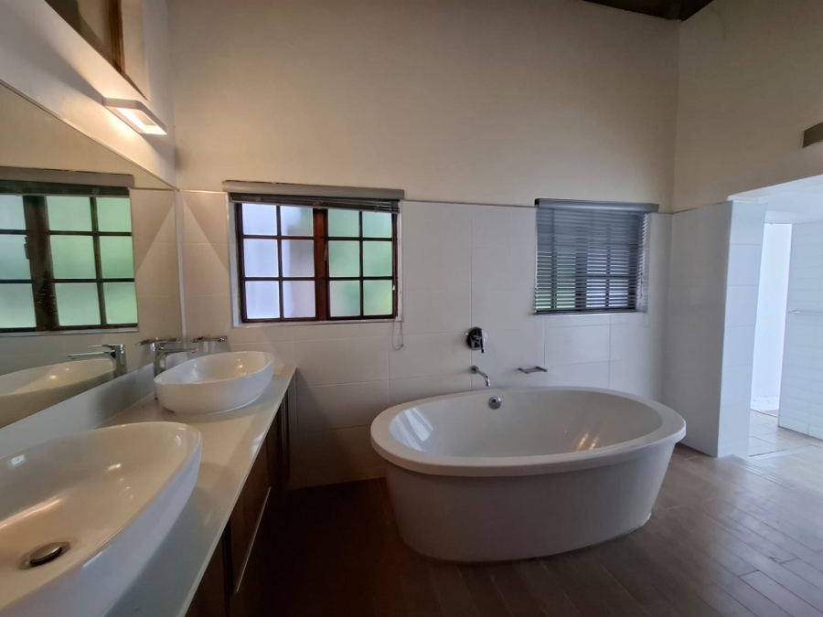 5 Bedroom Property for Sale in Cashan North West